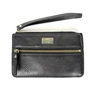 Kate Spade New York Highland Place Bee Wristlet Black Pebbled Leather Gold Zip